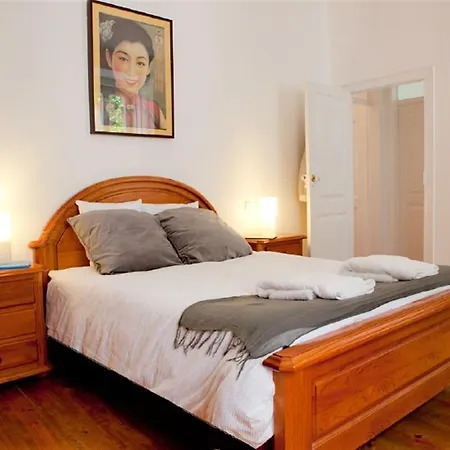 Daire Stunning 3 Bedroom Apartment In Lisbon Lisboa